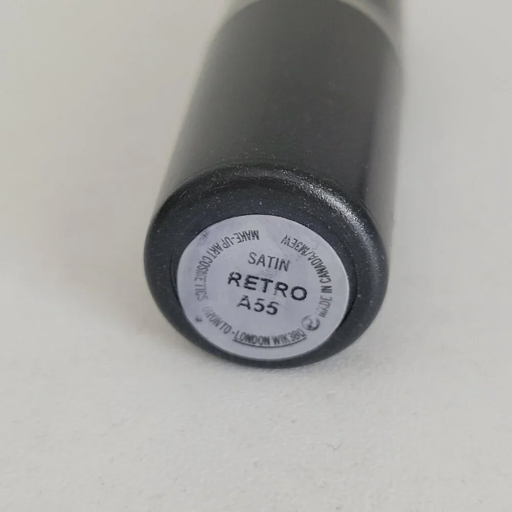 MAC Cosmetics Satin Lipstick RETRO A55 Discontinued HTF Preowned